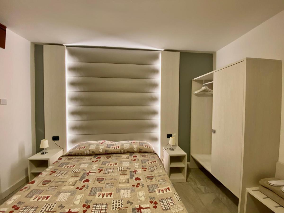 Hotel Sciatori 3 Stelle Superior Temù Buitenkant foto