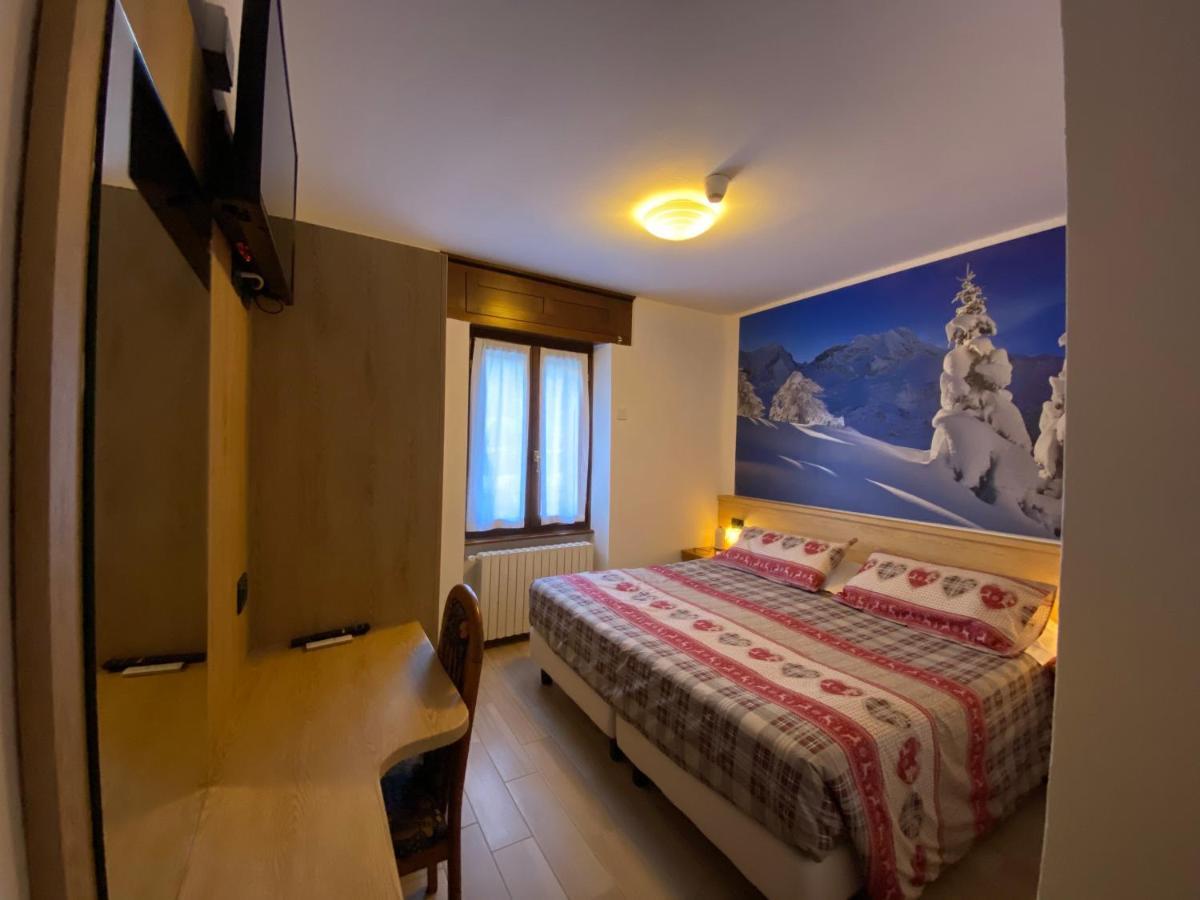 Hotel Sciatori 3 Stelle Superior Temù Buitenkant foto